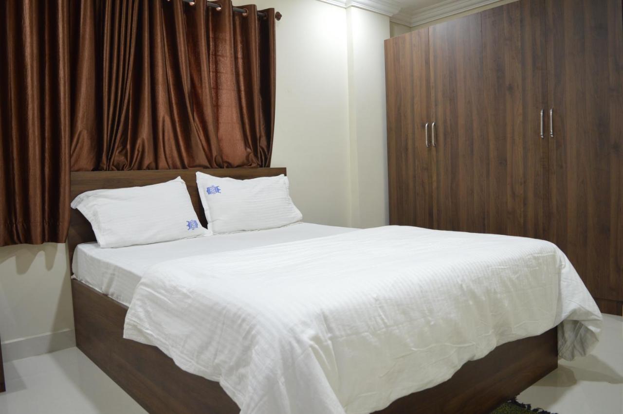 Royal Star Hotels Bangalore Esterno foto